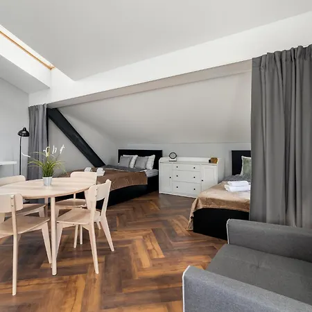 Close-golden - Marcinkowskiego New Apartment