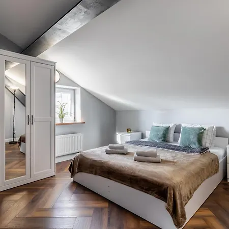 Apartment Close-golden - Marcinkowskiego New